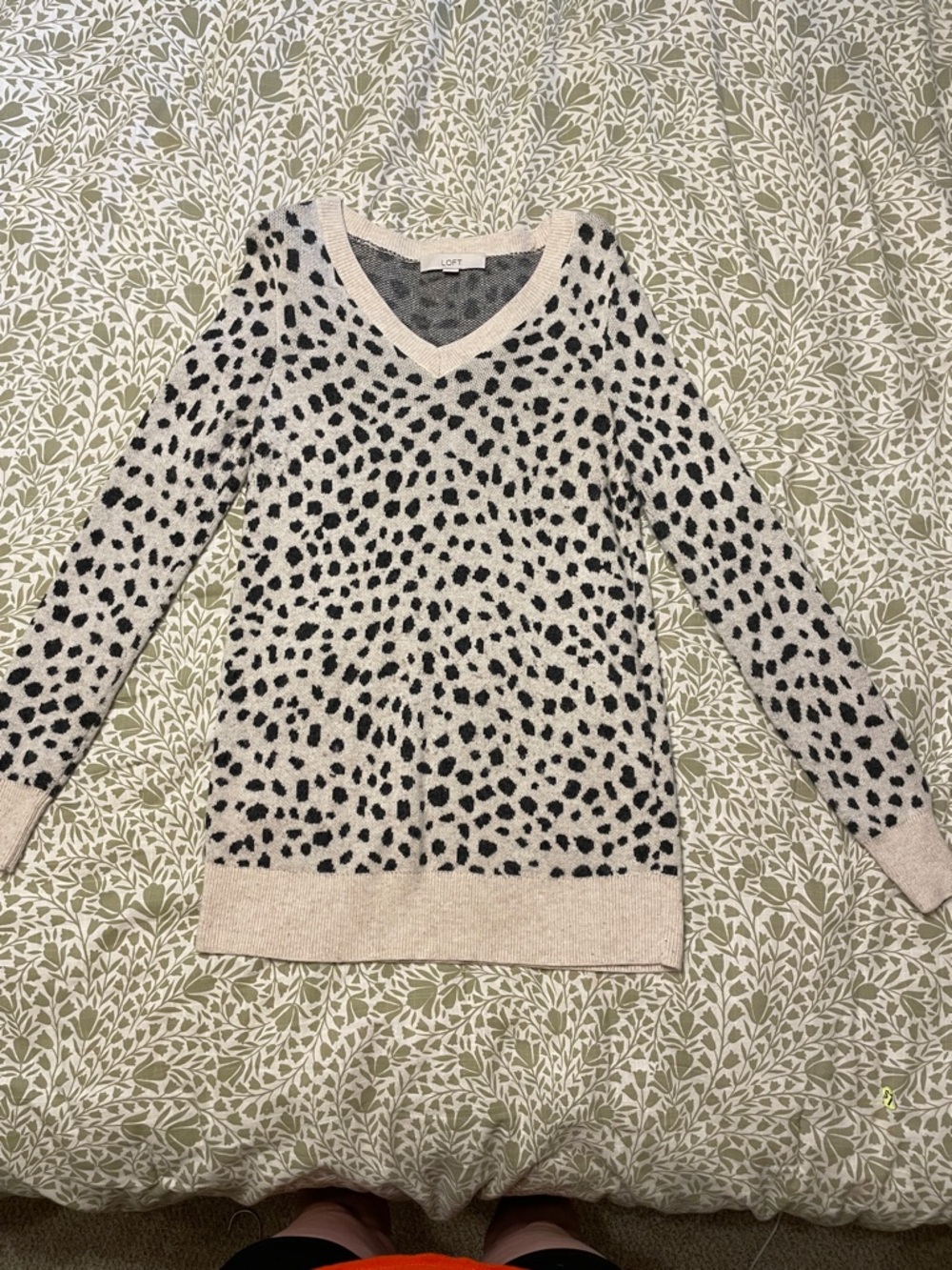 LOFT Maternity Cream V-Neck Sweater with Black Spot Print